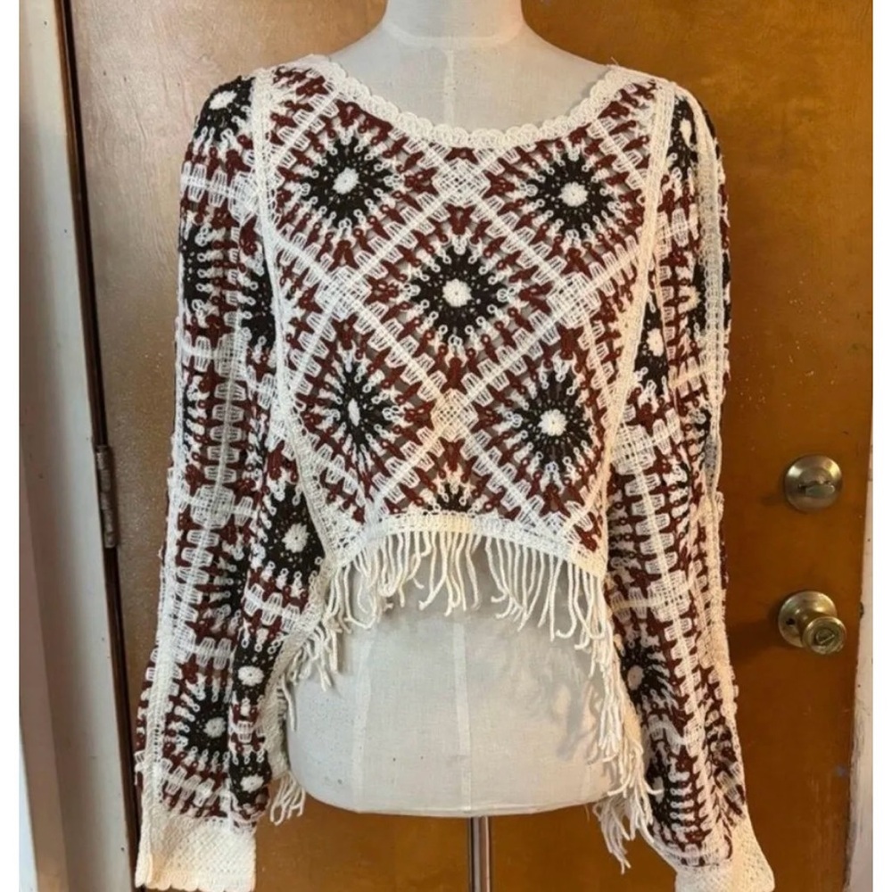 House of Harlow 1960 crochet sweater shrug. Xl.